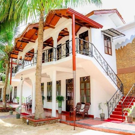 Crescent Sea Resort Nilaveli Ngoại thất bức ảnh