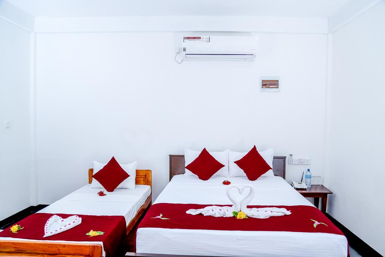 Crescent Sea Resort Nilaveli Ngoại thất bức ảnh