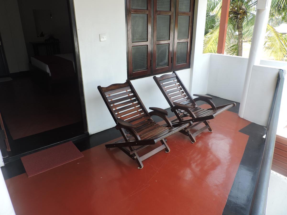 Crescent Sea Resort Nilaveli Ngoại thất bức ảnh