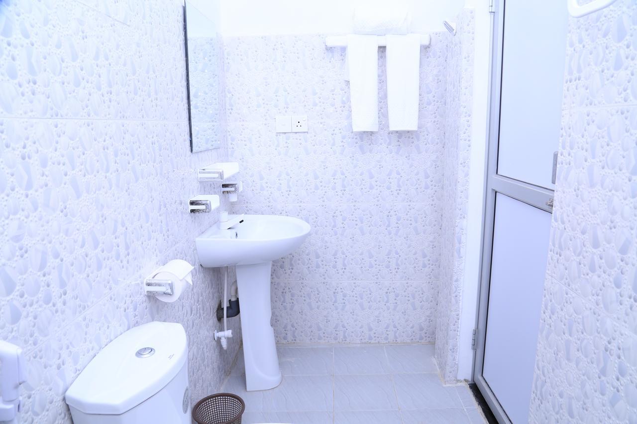 Crescent Sea Resort Nilaveli Ngoại thất bức ảnh
