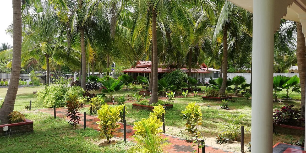 Crescent Sea Resort Nilaveli Ngoại thất bức ảnh