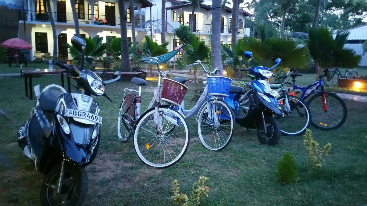 Crescent Sea Resort Nilaveli Ngoại thất bức ảnh
